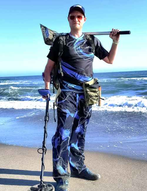 Henry Tellez Garrett Metal Detectors